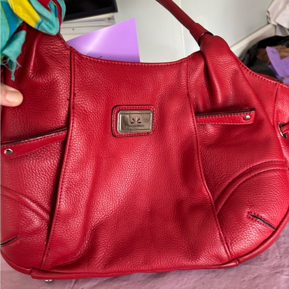 Isaac Mizrahi Vibrant Red Shoulder Bag - Picture 1 of 8
